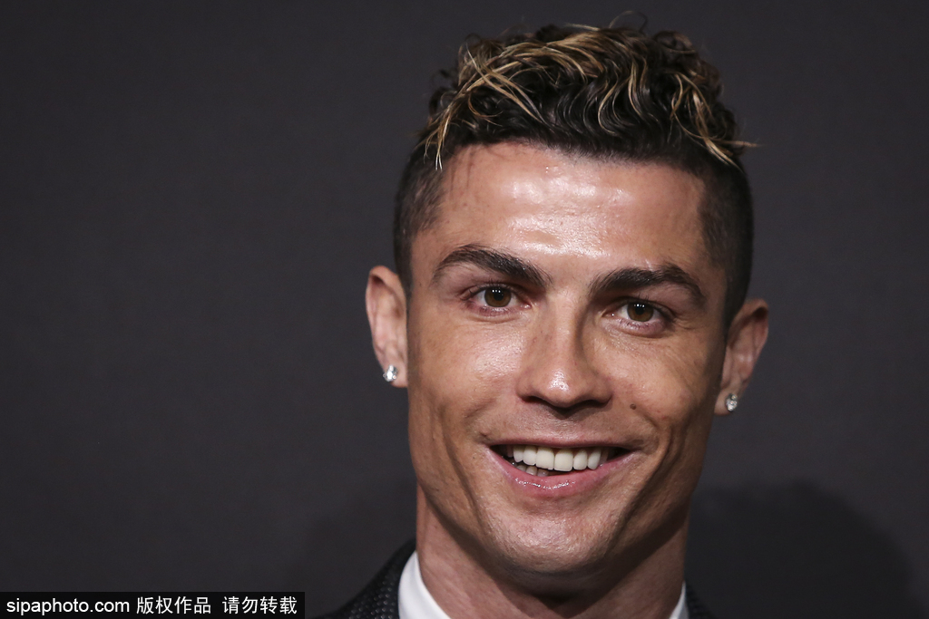 贝尔戈米：看看那不勒斯有多少人缺阵，如今他们比上赛季更强