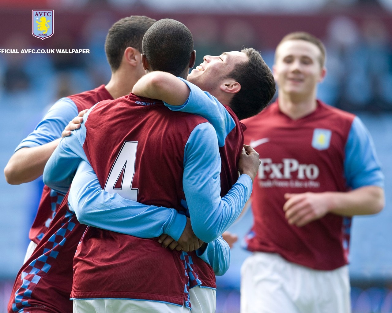 穆斯卡特：球队配得上所有赞誉，我们始终齐心一致（穆斯卡特：球队应得所有赞美，我们一直众志成城）