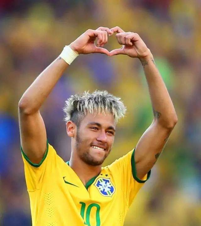 阿森纳vs拜仁：萨卡、埃泽首发，凯恩、奥利塞、卡尔出战