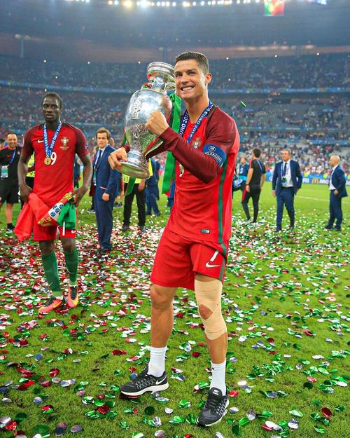 英超俱乐部今夏售出榜：切尔西1.292亿镑第一，红军紧随其后