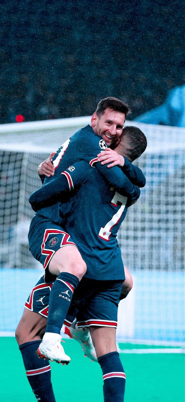 德天空：法兰克福与美因茨中场佐野海舟的传闻不属实