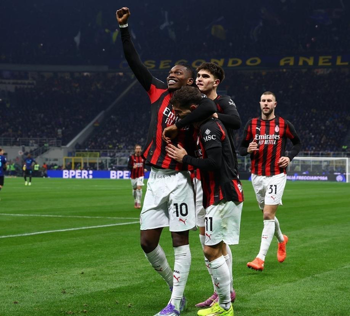 斯基拉：利雅得胜利向布罗佐维奇提供续约合同，但未达成协议（斯基拉：利雅得胜利向布罗佐维奇开出续约提案，双方尚未谈拢）