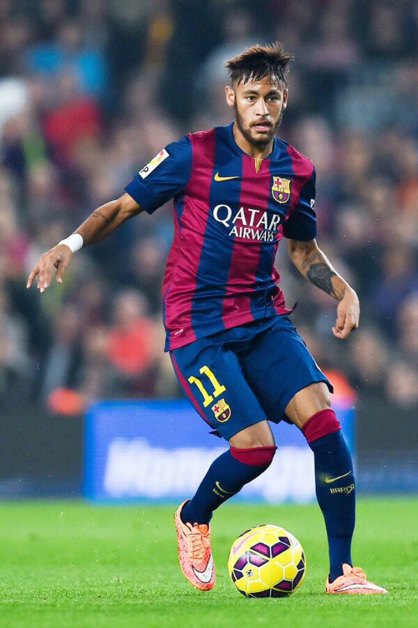 曾被切尔西青训抛弃! 卫报：赖斯势头正盛，前教练称他能竞争金球（从切尔西青训被淘汰到高光时刻：卫报称赖斯状态火热，前教练看好他冲击金球奖）