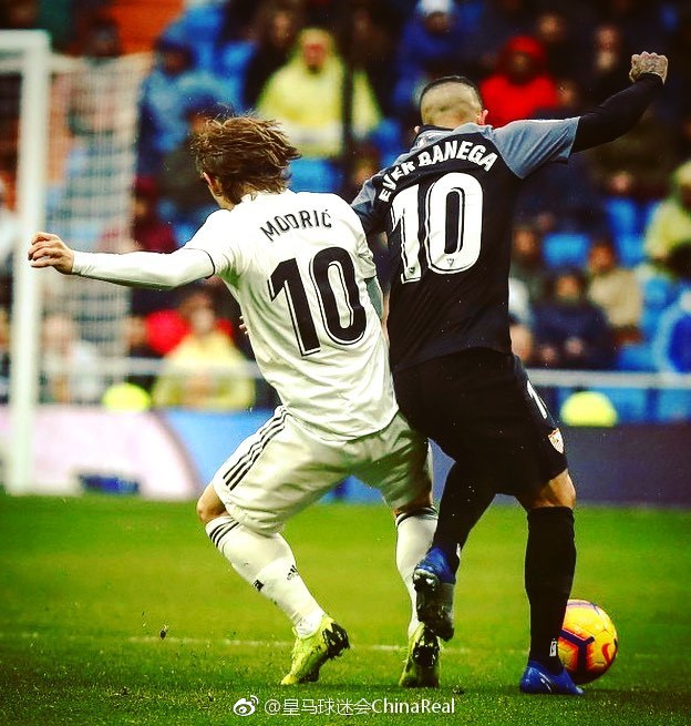 年轻门将迅速成长，被誉为未来之星