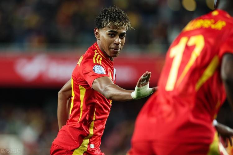 经典回顾：姆总大战哈兰德，上赛季皇马总比分6-3淘汰曼城